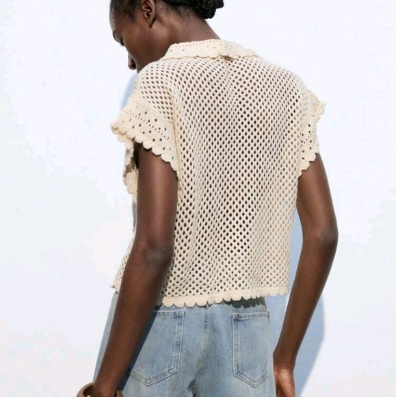 Women's Solid Color Bat Wing Short Sleeve Single-Breasted Hollow Cardigan - Picture 2 of 4